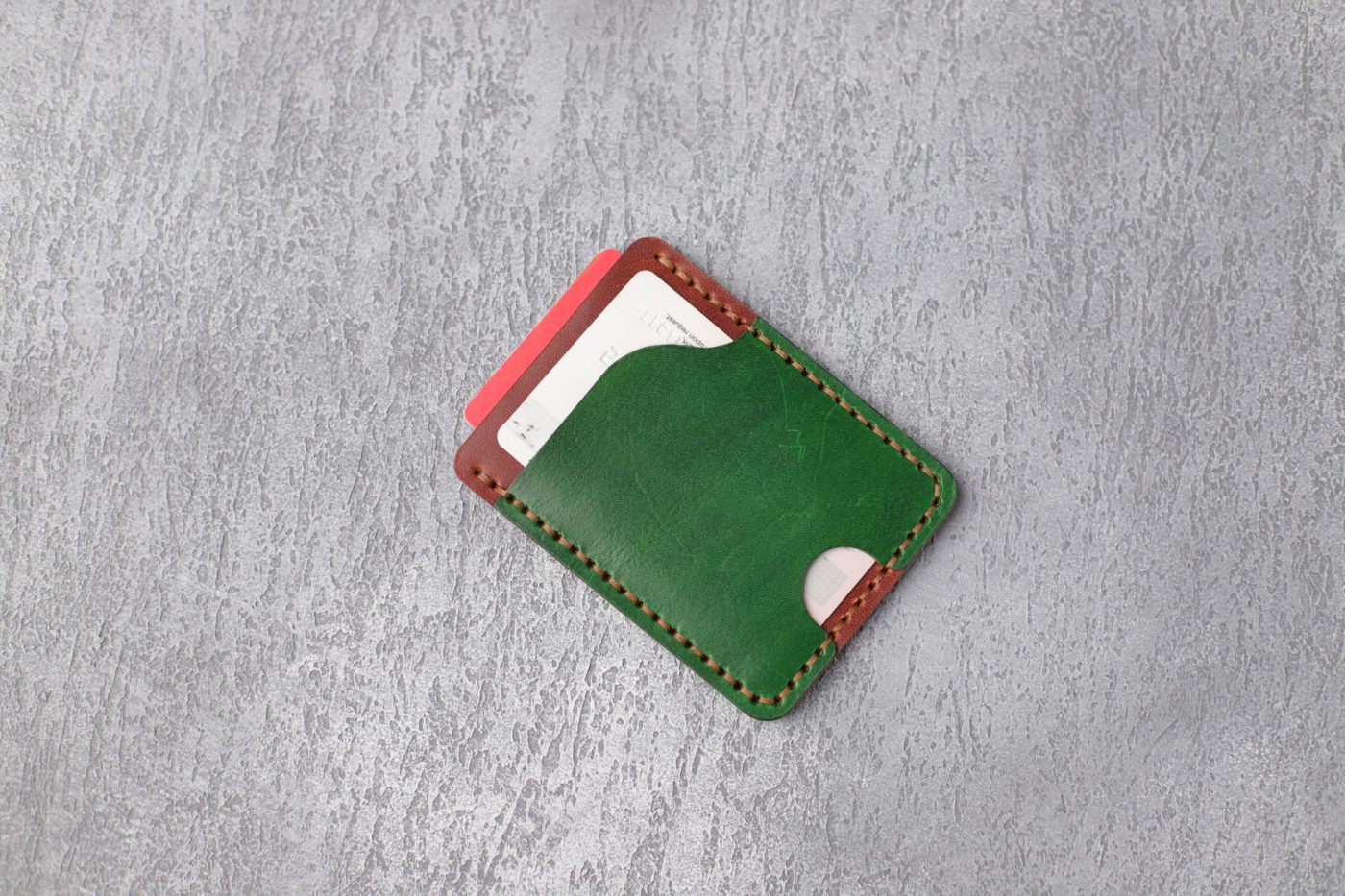 Portefeuille, porte-cartes ou porte-monnaie ?